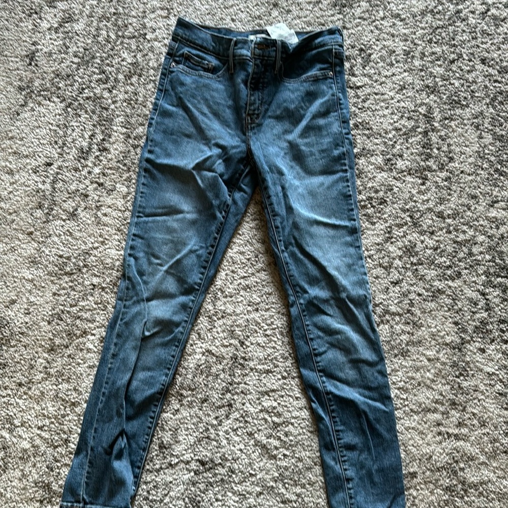 Levi 311 Shaping Skinny Jean
